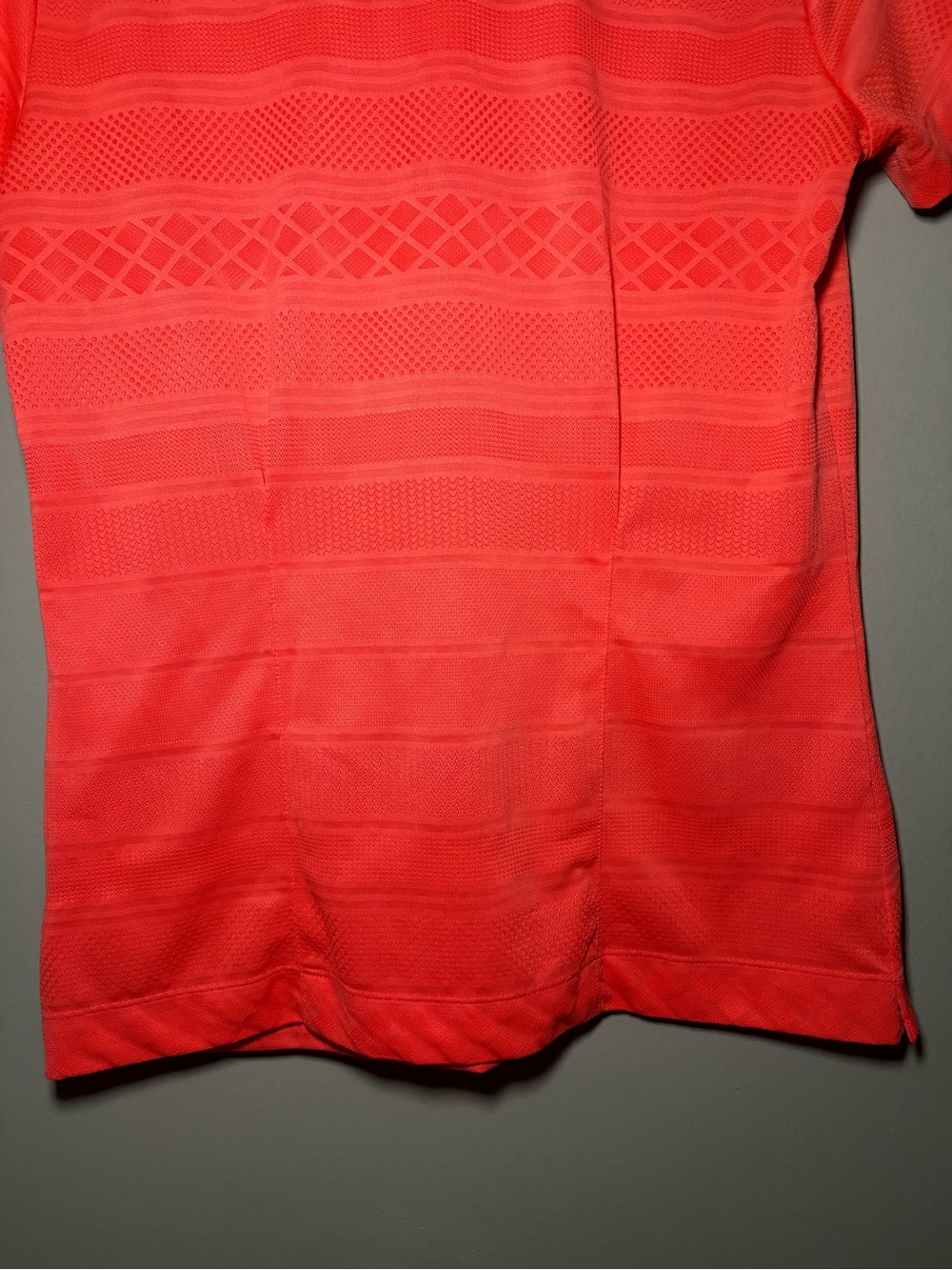 Nike Golf Women’s Dri-FIT Jacquard Textured Polo Shirt Medium Coral Performance - Picture 11 of 14